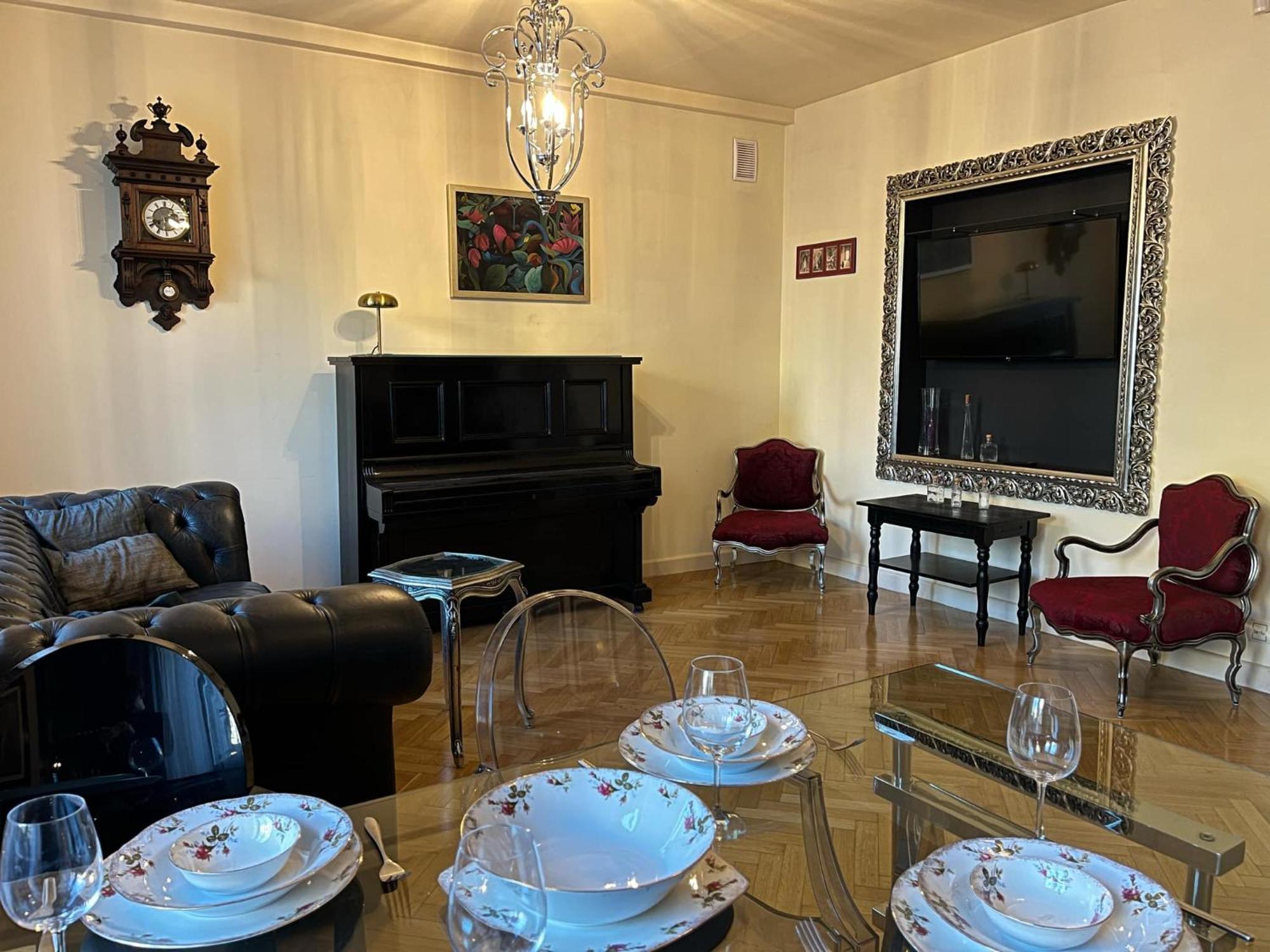 Luxury Close To The Royal Bath Park And The Center Apartament *
